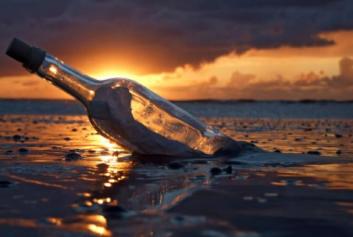 iStock_000004759369XSmall-messagebottle_12